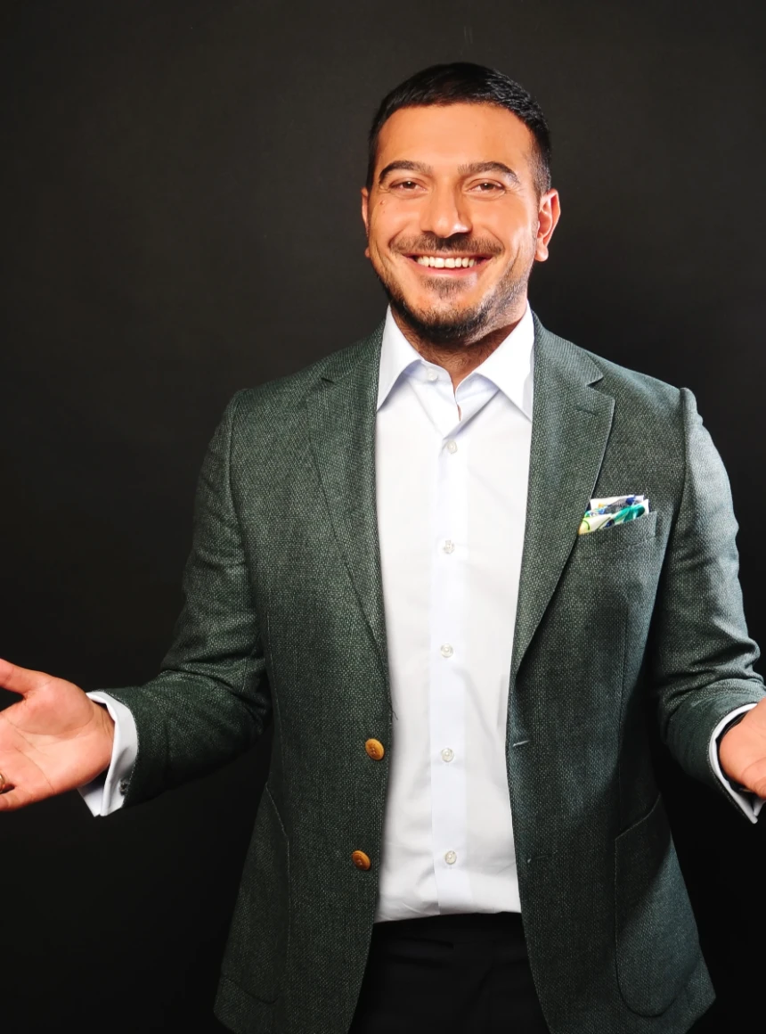 CRAYS franchise partner portrait in a premium studio setting